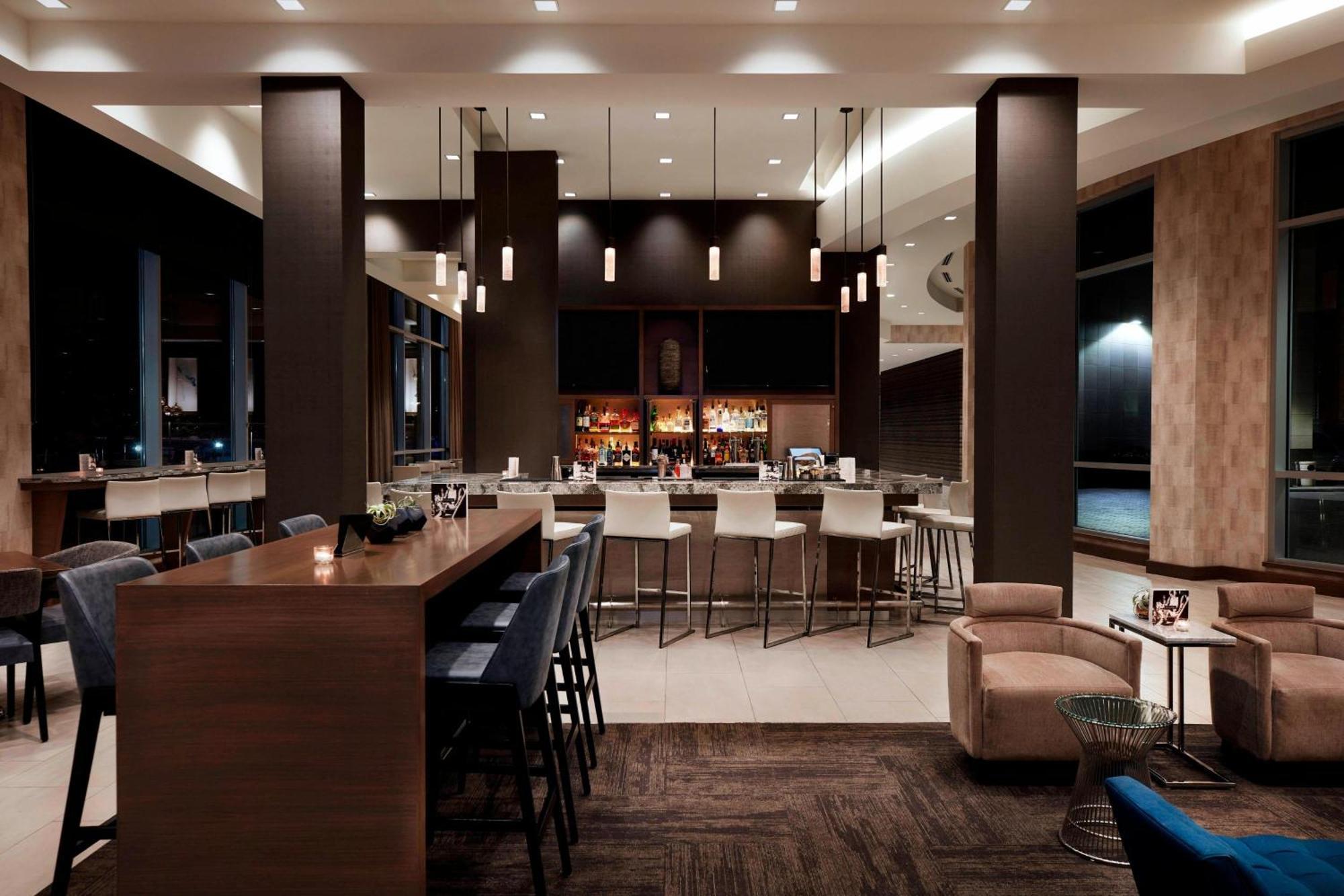 Ac Hotel By Marriott Cincinnati At The Banks Eksteriør billede