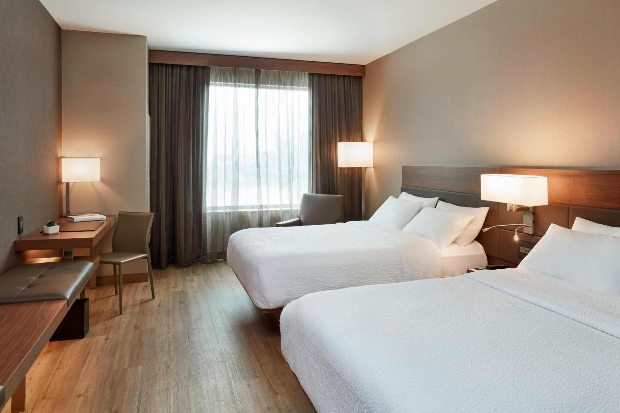 Ac Hotel By Marriott Cincinnati At The Banks Eksteriør billede