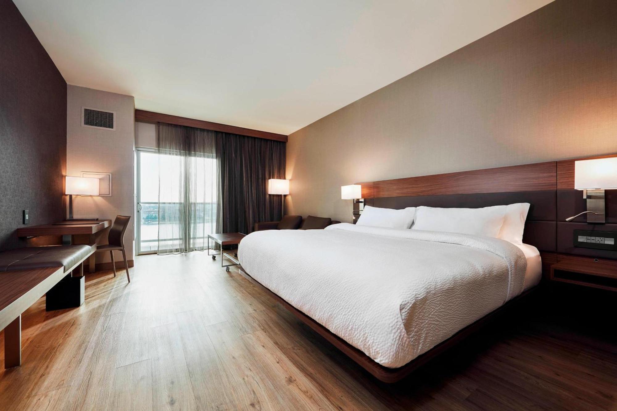 Ac Hotel By Marriott Cincinnati At The Banks Eksteriør billede