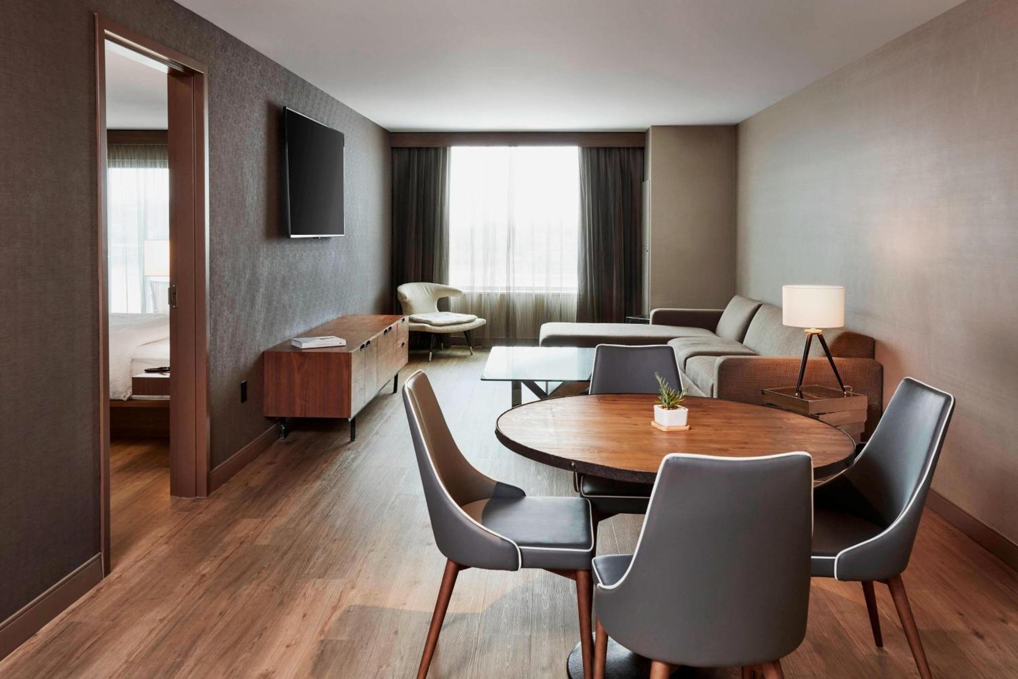 Ac Hotel By Marriott Cincinnati At The Banks Eksteriør billede