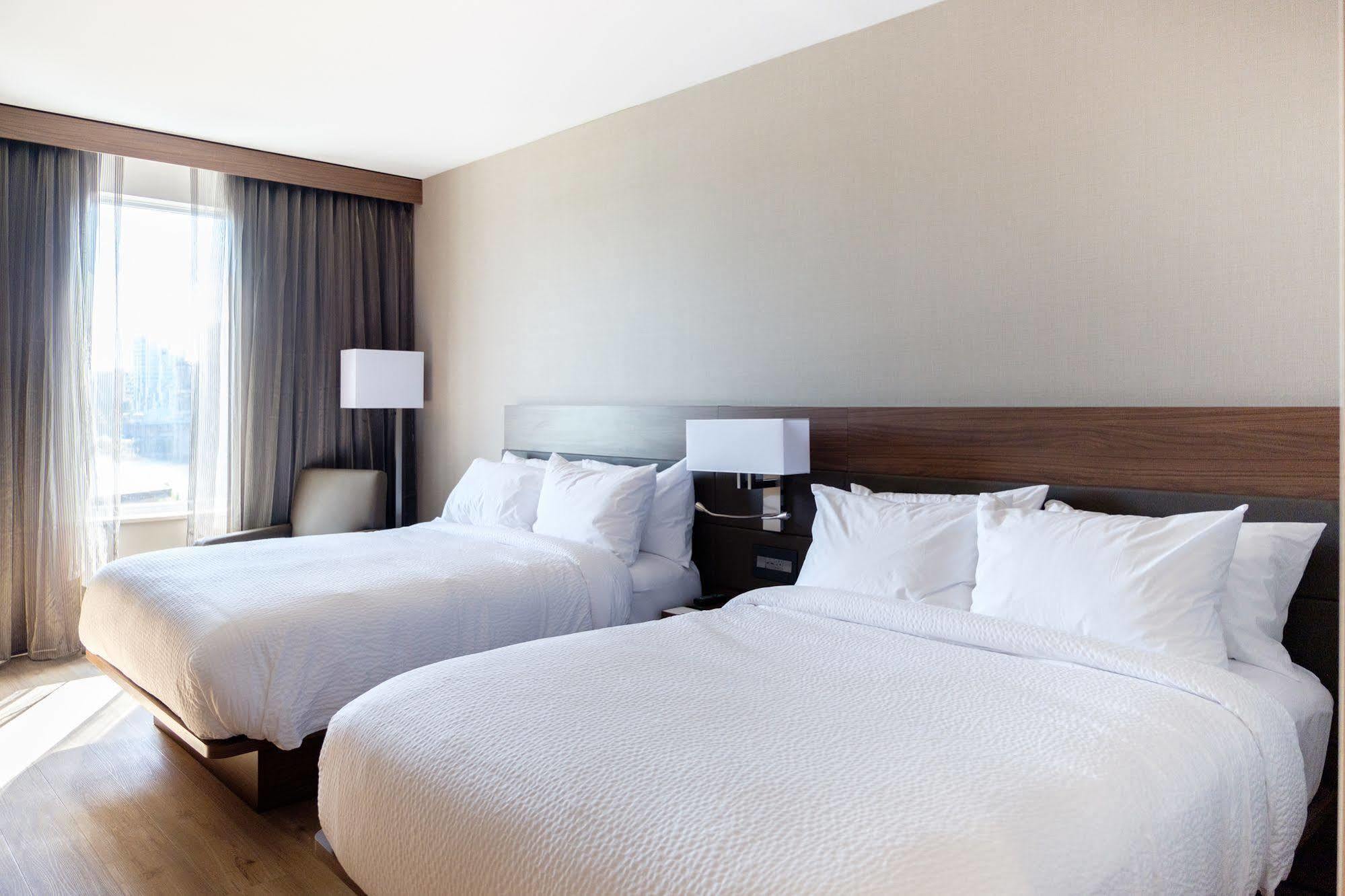 Ac Hotel By Marriott Cincinnati At The Banks Eksteriør billede